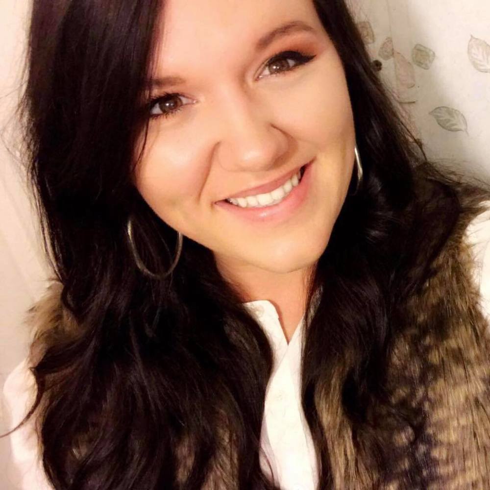 Meet your Posher, Alexys